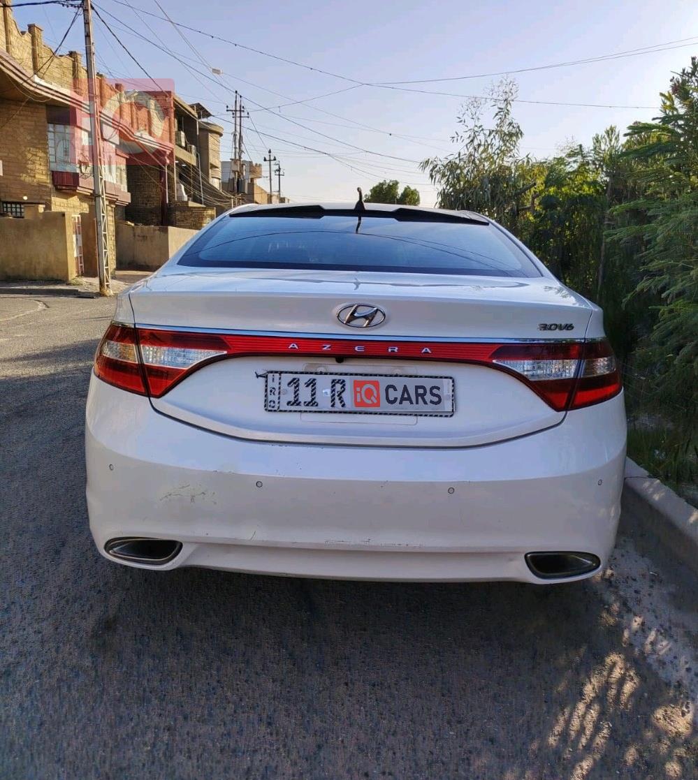 هيونداي أزيرا